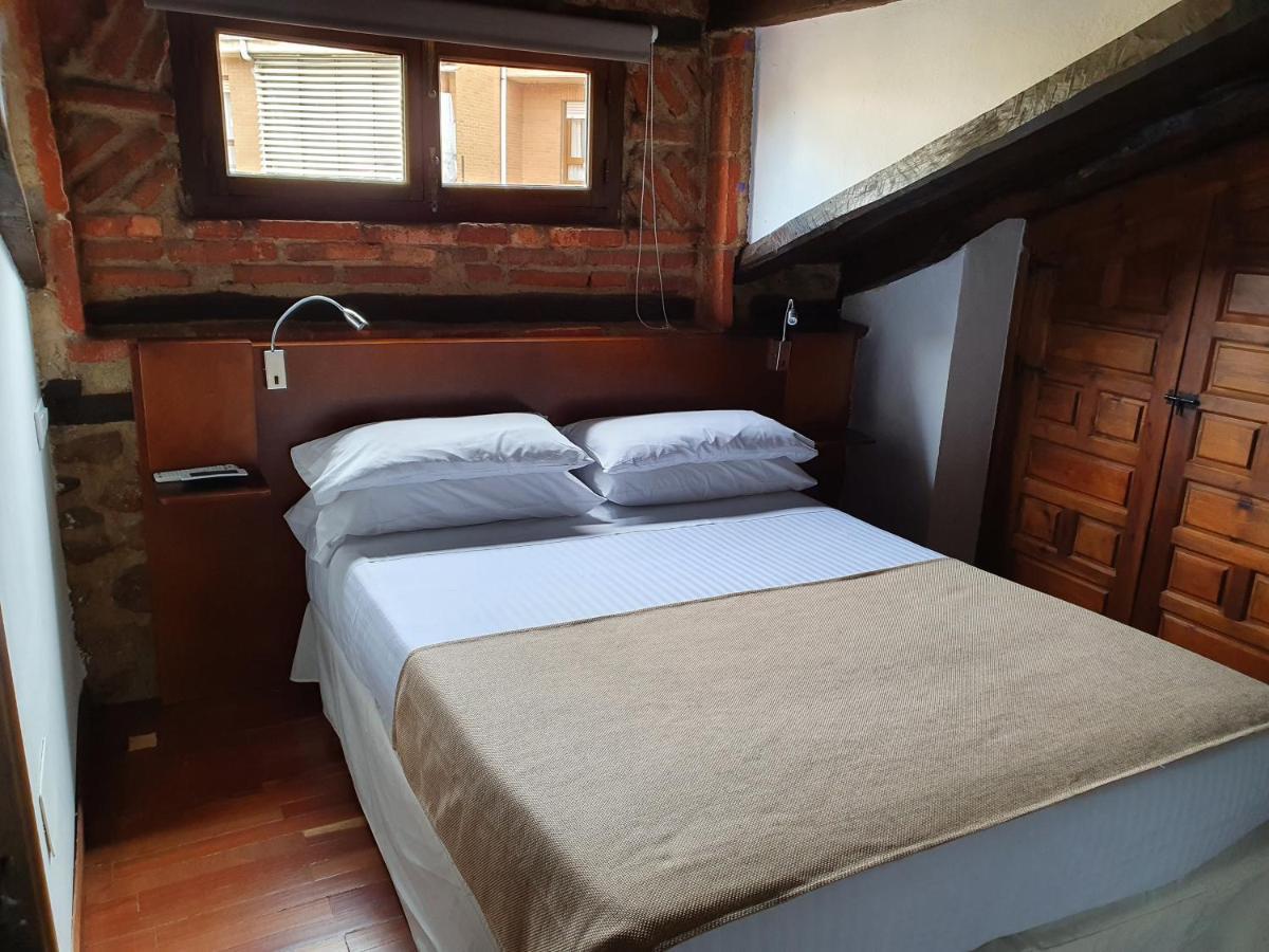 Ermita 1883 Hotel Puente San Miguel Bagian luar foto